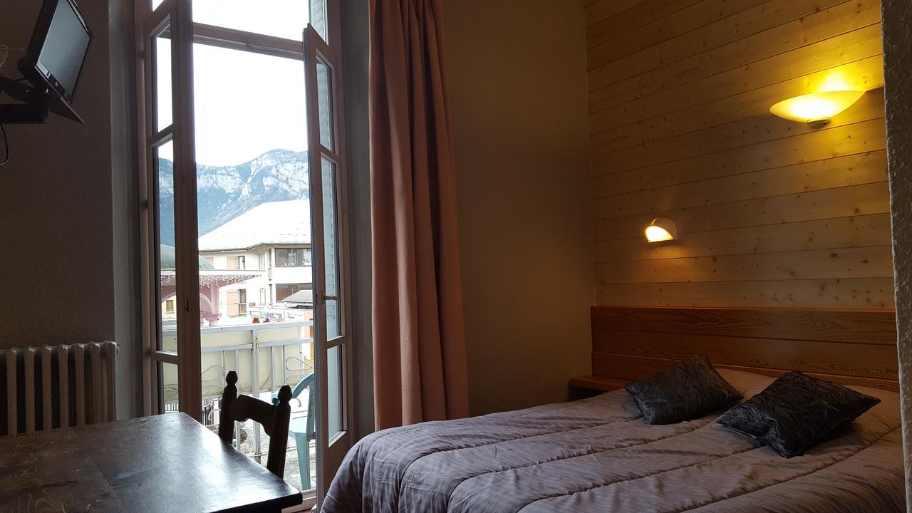 Hotel Restaurant Glaizette LʼArgentière-la-Bessée Eksteriør billede